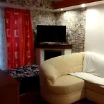 Apartamento Samostatny Domecek Klášterec nad Ohří
